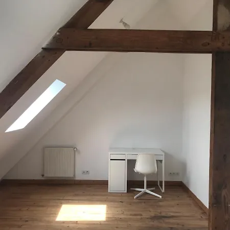 Maison Des Ursulines لانيون